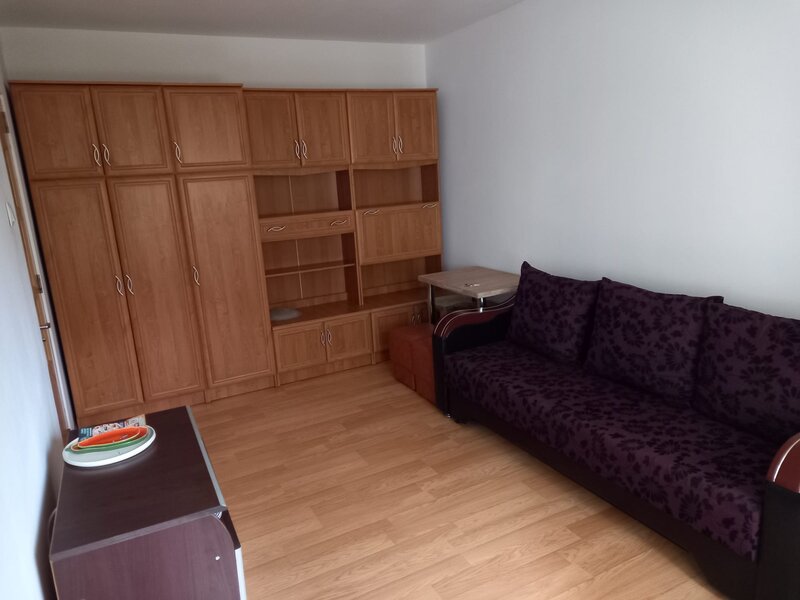 Nicolae Grigorescu, aproape de metrou, apartament 2 camere de inchiriat.